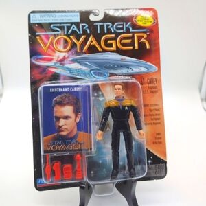 Star Trek Voyager Lt. Carey Action Figure Playmates with Skybox Card
